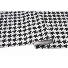 Fekete fehér mintás szőnyeg