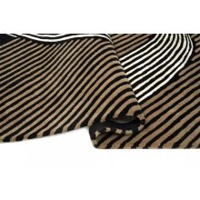 Különleges mintájú szőnyeg