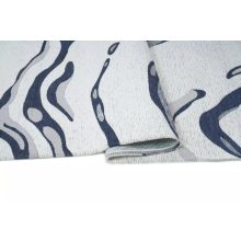 Kék fehér mintás szőnyeg